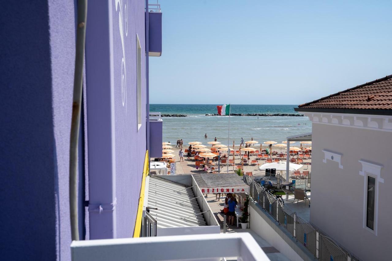 Beach Suite Hotel Беллария-Иджеа-Марина Экстерьер фото