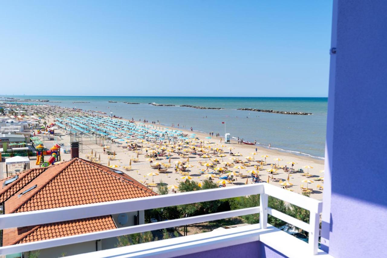 Beach Suite Hotel Беллария-Иджеа-Марина Экстерьер фото