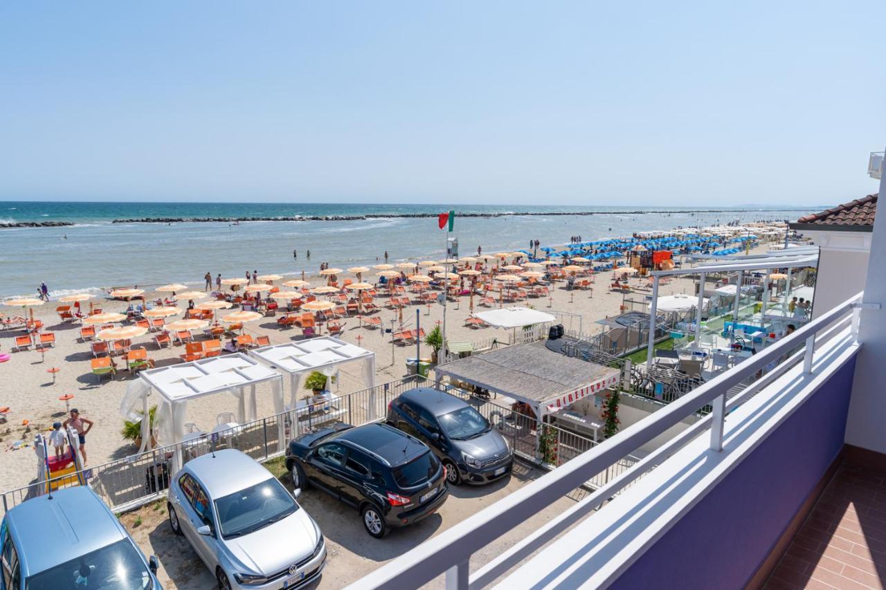 Beach Suite Hotel Беллария-Иджеа-Марина Экстерьер фото